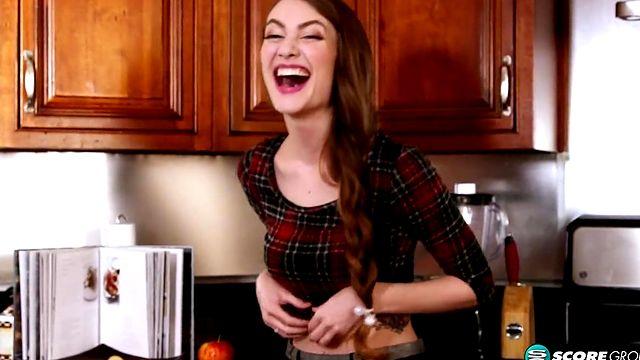 redhead housewife samantha hayes gets orgasm in the kitchen